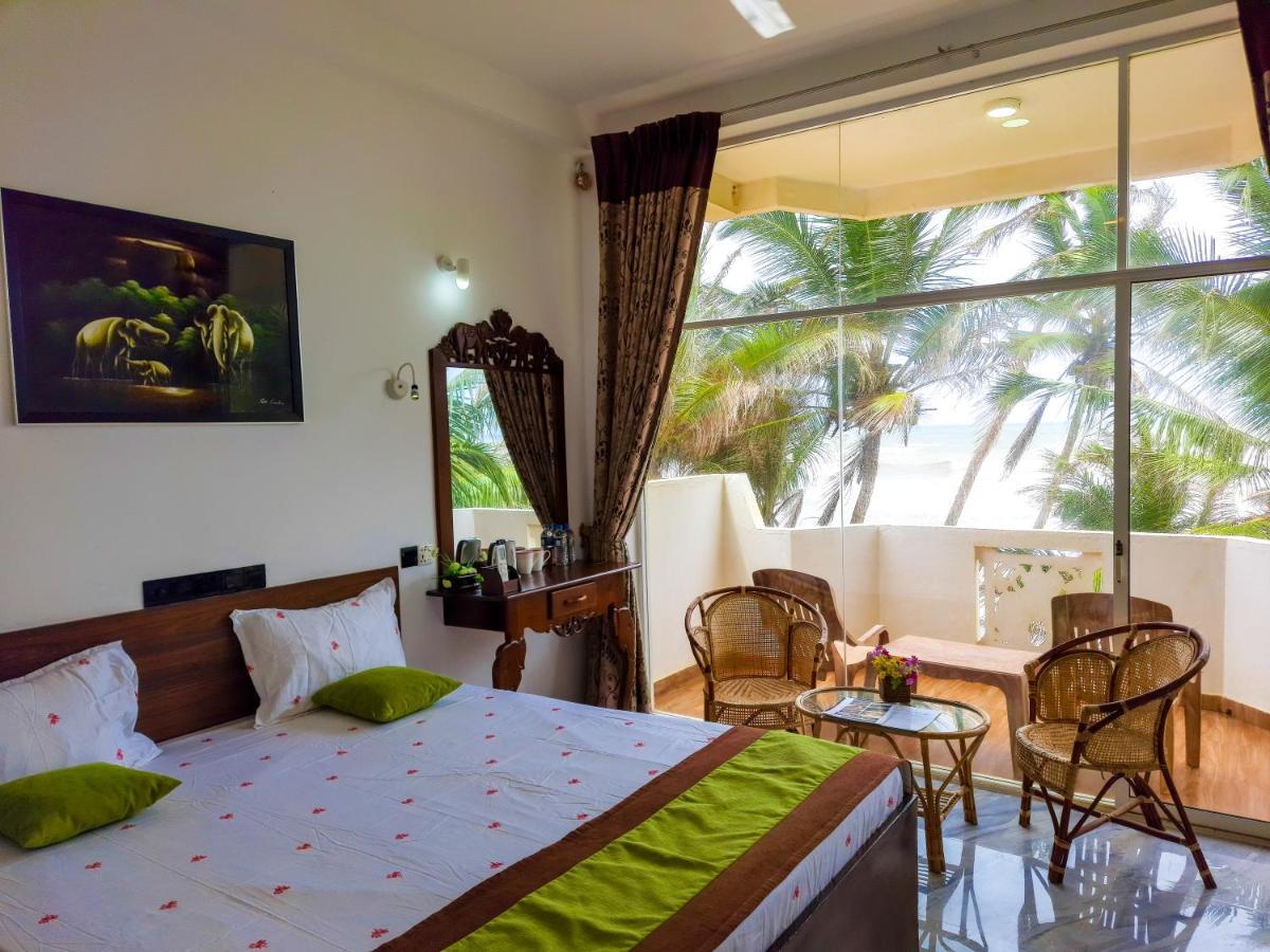 Hotel Coconut Bay Калутара Екстериор снимка