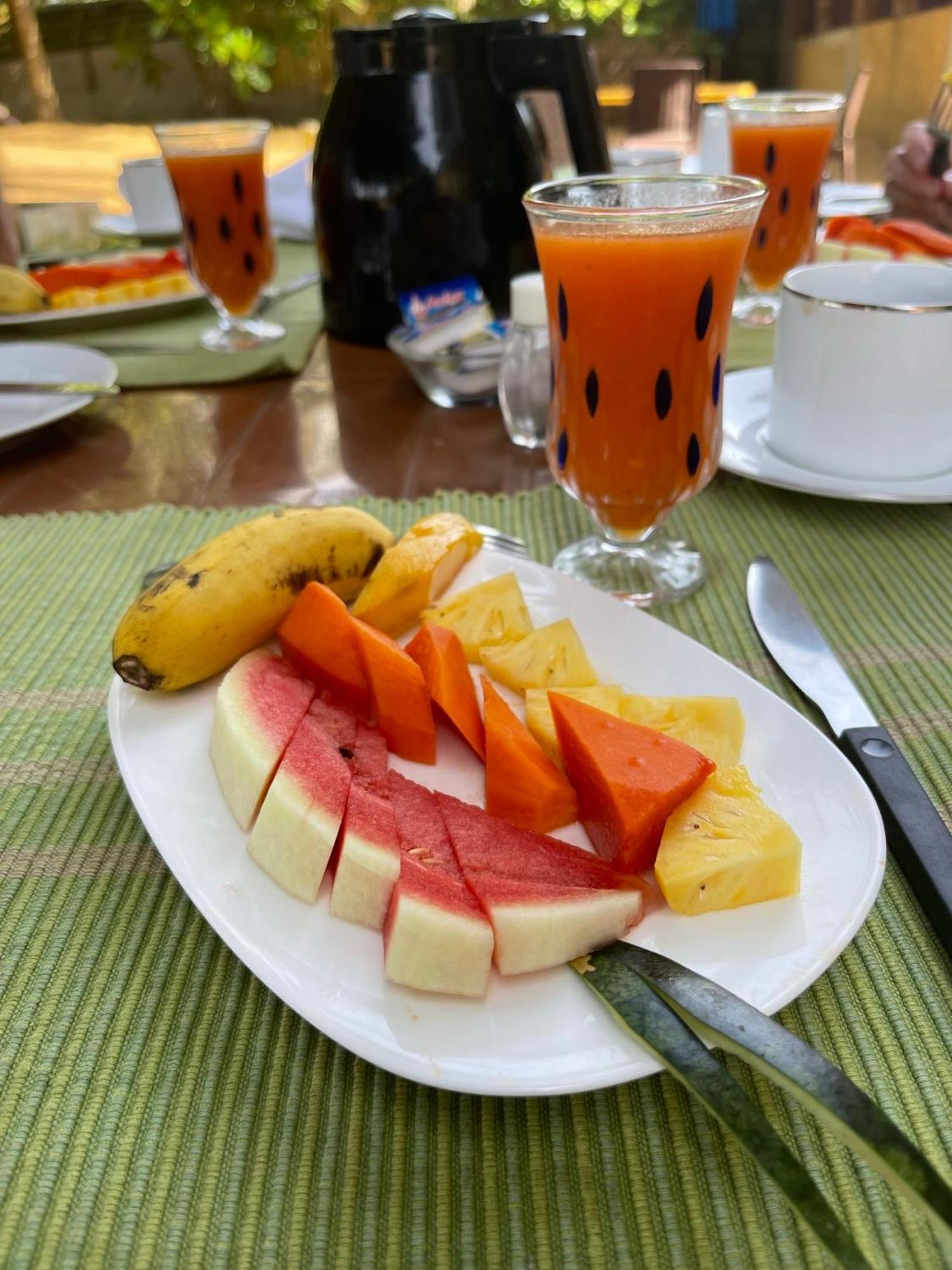 Hotel Coconut Bay Калутара Екстериор снимка