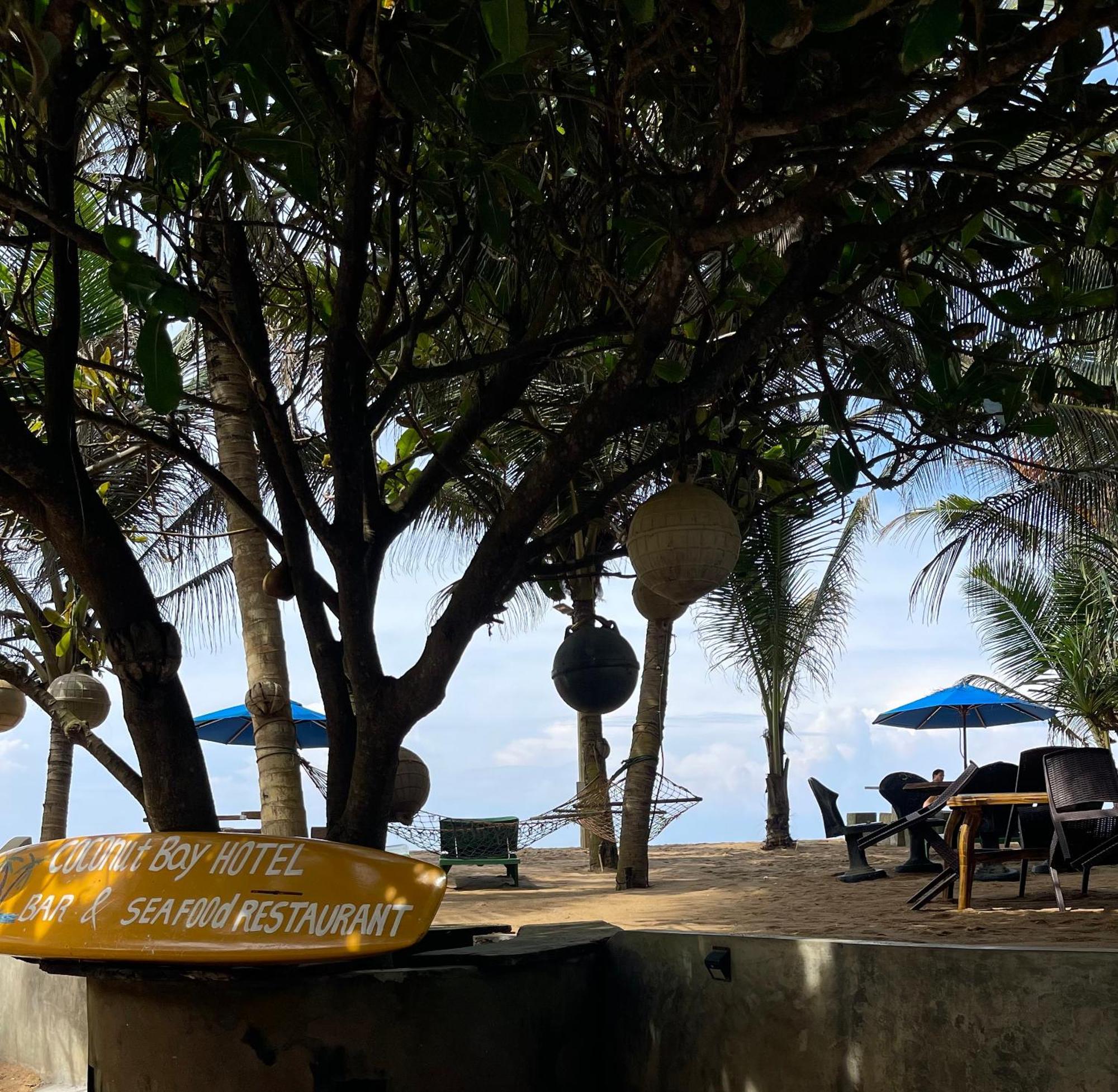 Hotel Coconut Bay Калутара Екстериор снимка